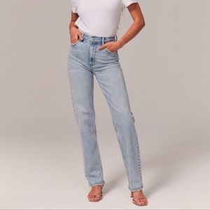 ABERCROMBIE - 90s Straight Ultra High Rise Jeans